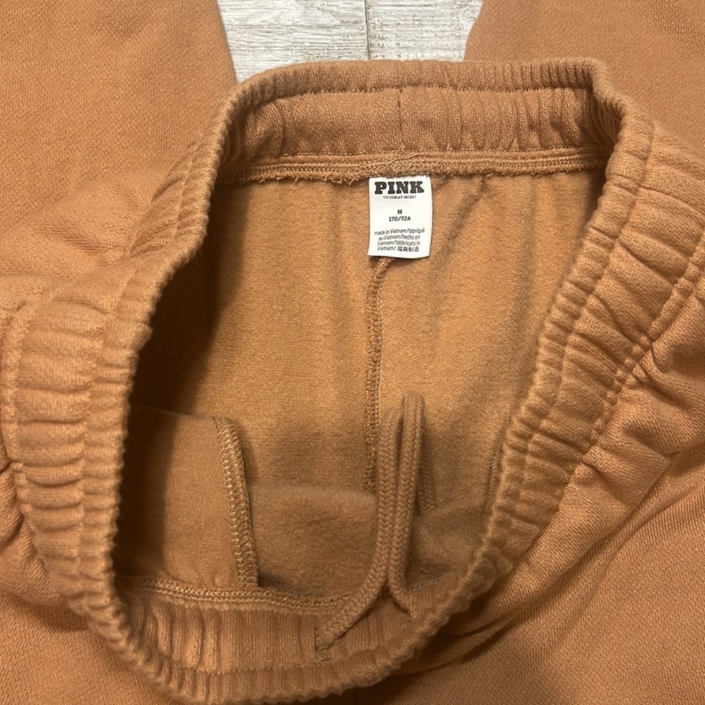 Pink Ivy Campus Sweatpants - Picture 4 of 6